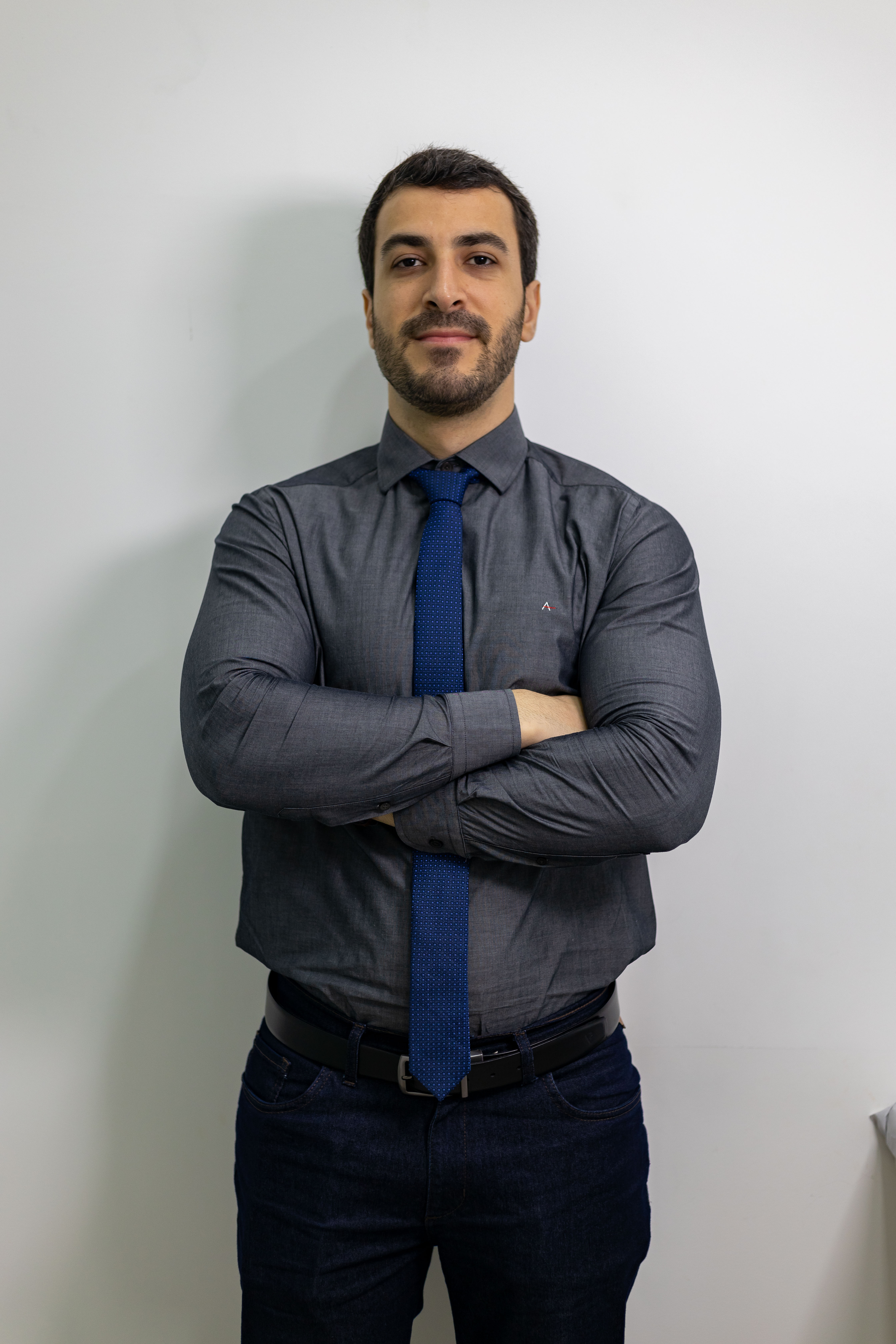Dr. Vitor Almeida